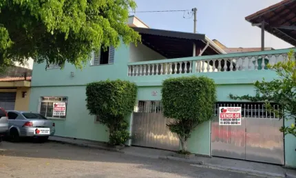 SOBRADO EM RUA SEM SAÍDA (PARTICULAR COM PORTARIA 24HS) NO JARDIM CUPECÊ, PRÓXIMO AO MINI-EXTRA DA R