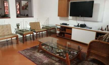 SOBRADO COM 03 VAGAS DE GARAGEM HÁ 500 METROS DA AV. MASCOTE!