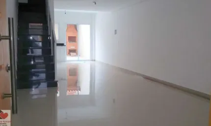 Sobrado novo com fino acabamento, três suítes, no melhor do jardim prudência !