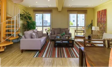 Cobertura Duplex com 231 m² bem distribuídos e muito iluminada, 3 dormitórios com 2 suítes, 4 vagas.