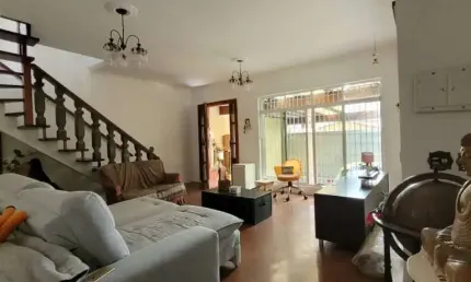 Casa com 3 quartos à venda na Rua Vicente José de Almeida, 276, Cupecê, São Paulo
