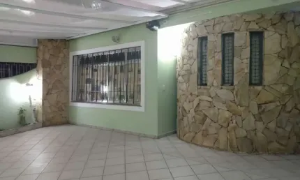 Casa com 3 quartos para alugar na Rua Paulo Izzo, 72, Jardim Alzira, São Paulo