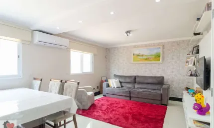 Casa de Condomínio  - 3 Dorm, 3 banheiros, 3 Vagas, 125m² Venda/Locação R$ 780.000/R$ 4.300 + taxas
