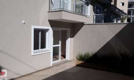 Linda Casa -  3 Dormitórios, 1 Suíte - 125m² área - Jardim Prudência