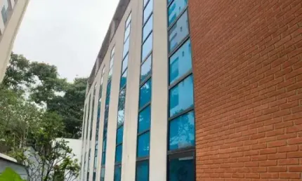 Prédio para consultórios médicos , escritórios, Call Center Telemarketing  apenas 600 metros metrô