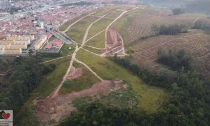Terreno à venda na Rua Adelina Monari, Vila Santo Antônio, Votorantim
