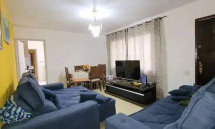 Confortável casa assobradada com fácil acesso a Av, Cupecê.