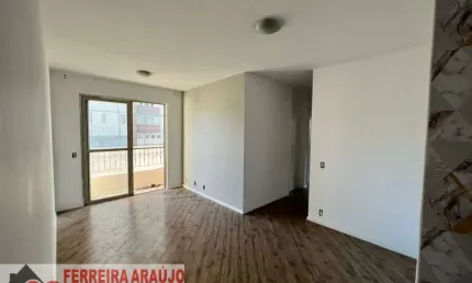APARTAMENTO COM 03 DORTMITÓRIOS, NO MELHOR DA VILA SANTA CATARINA !