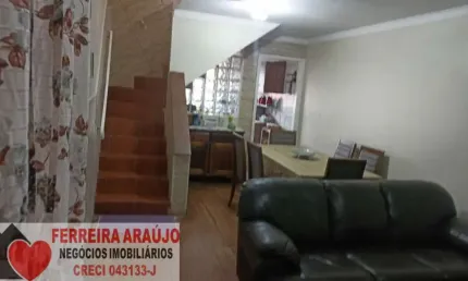SOBRADO NA RUA JOSÉ NEVES, PRÓXIMO A TODO O COMÉRCIO,