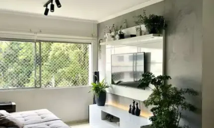Apartamento amplo e reformado de  82m² , 3 dormitórios, 1 suíte, uma vaga!!!