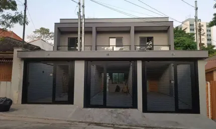 SOBRADONO EM VILA FECHADA COM SEGURANÇA NO JARDIM PRUDÊNCIA!