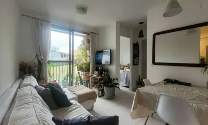 Apartamento condomínio barato, localizado há 600 metros da av. interlagos !