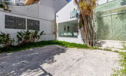 Casa 176m² 4 dormiórios 1 suíte 2 vagas Bairro Ipiranga