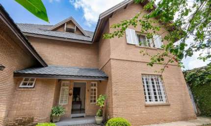 Chácara Monte Alegre, Casa 3 Dormitórios suítes, 4 Vagas à Venda R$ 3.550.000,00.