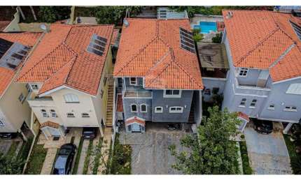 Casa com 4 suítes  à venda, 262 m² por R$ 1.880.000 - Granja Viana - Cotia/SP.