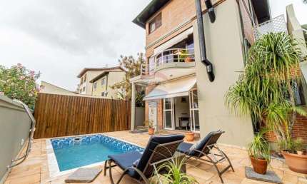 Casa a venda na Granja Viana de  4 Quartos de 320 m² por R$ 1.390.000,00 -  Granja Viana  - Cotia/SP