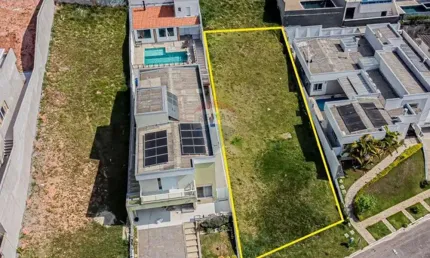 Terreno a venda na Granja Viana por R$ 300.000,00 - Residencial Los Angeles - Granja Viana- Cotia