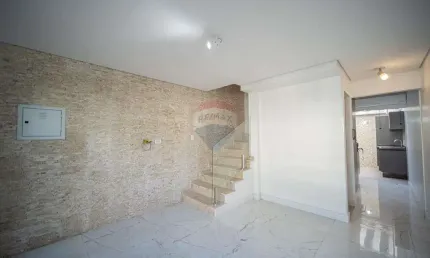 Casa de 2 quartos em condomínio à venda, 55 m² por R$ 430.000,00 - Granja Viana.