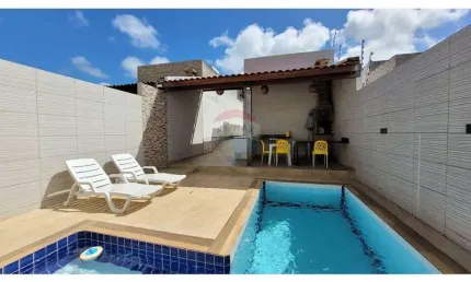 Casa com 2 quartos à venda no Carapibus, Conde , 180 m2 por R$ 245.000