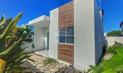 Casa em Condomínio Fechado a 600m do Mar – 160m², 2 Quartos (1 Suíte), Cozinha Americana e Lazer Privativo!