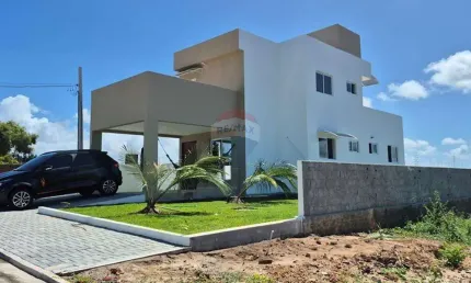 Casa à Venda em Condomínio Fechado com Vista para o Mar na Praia de Carapibus - Conde/PB