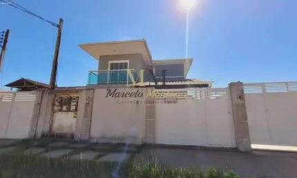 Casa para Venda em Rio das Ostras, Verdes Mares, 3 dormitórios, 1 suíte, 2 banheiros, 2 vagas