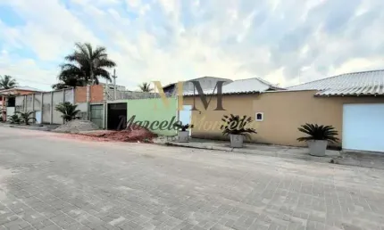 Casa para Venda em Cabo Frio, Tamoios, 2 dormitórios, 1 suíte, 2 banheiros, 2 vagas