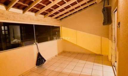 Sobrado com 211 m² à venda por R$ 585.000,00 , com 1 suíte mais 3 dormitório  -  Bairro Resid. Monte Alegre - Campo limpo Pta/SP