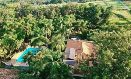 Sítio Mobiliado à venda ou locação com 20.000 m² de área total, Piscina,Quadra de Beach Tennis - Fazenda primavera - ITATIBA/SP
