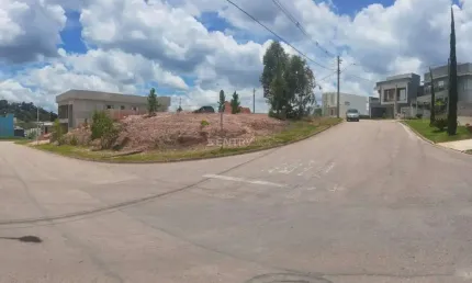 Terreno á venda em Várzea Paulista, no Condomínio residencial: Laguna Clube.Área de terreno 568M²,aceita permuta com Apartamento,Casa ou Chácara em Jundiaí e Cajamar, avalia proposta por Carro como pa