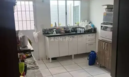 LINDA E CONFORTÁVEL CASA TÉRREA,  3 DORMITÓRIOS,  1 SUÍTE, 2 VAGAS EM ITUPEVA-SP