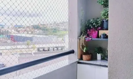 Apartamento à Venda no Condomínio Residencial Torres de Ozanan /Jundiaí.56 M²,1 vaga coberta,sacada de frente pra rua,sol da manhã,2 dormitórios,planejados na cozinha e na sala,lavanderia, 1 banheiro 