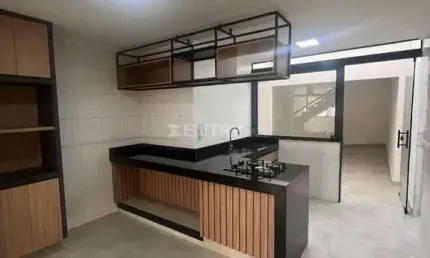 Casa com 2 quartos para alugar na Rua Martin Afonso de Souza, Vila Rami, Jundiaí