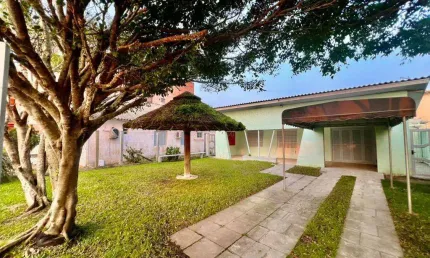 Casa 4 dormitórios à venda no bairro centro com 138 m² de área privativa - 2 vagas de garagem