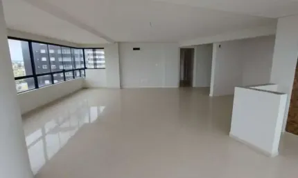 Apartamento 3 dormitórios à venda no bairro centro com 189 m² de área privativa - 1 vaga de garagem