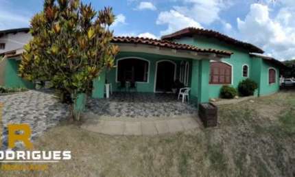 Casa 3 Dormitórios à venda no Bairro Centro com 270 m² de área privativa