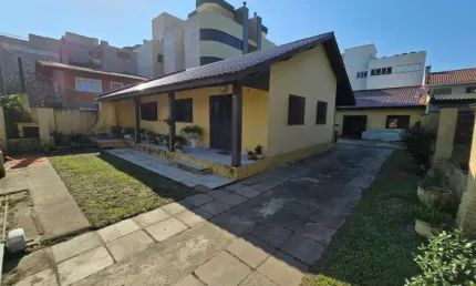 Casa 4 dormitórios à venda no bairro centro com 194 m² de área privativa