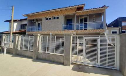 Casa 4 Dormitórios à venda no Bairro Zona Nova com 249 m² de área privativa - 3 vagas de garagem