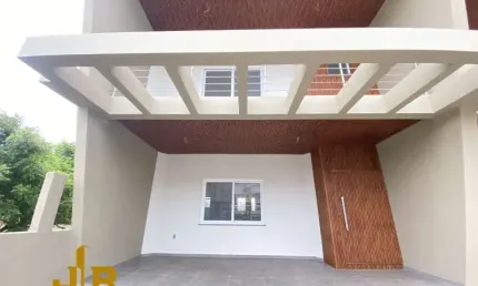 Sobrado/ Duplex 3 Dormitórios à venda no Bairro Zona Nova com 115 m² de área privativa - 2 vagas de garagem