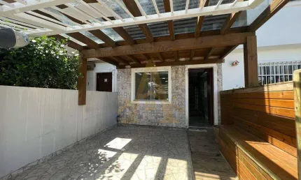 Sobrado/ Duplex 2 Dormitórios à venda no Bairro Centro com 80 m² de área privativa - 2 vagas de garagem