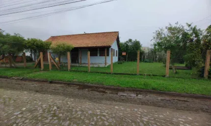 Casa 4 dormitórios à venda no bairro centro com 154 m² de área privativa