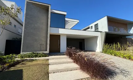 Casa térrea à venda no arborais campinas – 3 suítes, piscina, energia solar e alto padrão