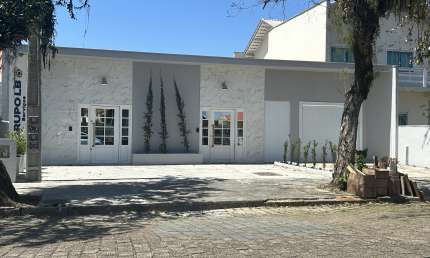 Casa comercial com 2 salas à venda na Rua Urussanga, 1239, Bucarein, Joinville