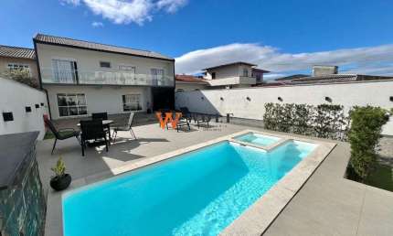Casa com 3 quartos à venda na Rua Ambrósio Alzemiro dos Santos, 88, Ponte do Imaruim, Palhoça por R$ 1.200.000