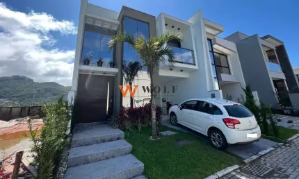 Casa em condomínio fechado com 3 quartos à venda na Avenida Deltaville, 132, Beira Rio, Biguaçu por R$ 1.090.000