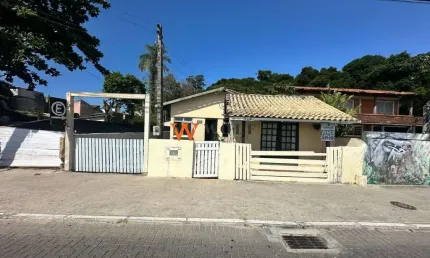 Casa com 3 quartos à venda na Avenida das Rendeiras, 1134, Lagoa da Conceição, Florianópolis por R$ 850.000