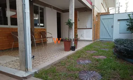 Casa com 4 quartos à venda na Rua Rua Emilio Ferdinando Schroeder, 48, Agronômica, Florianópolis por R$ 2.600.000