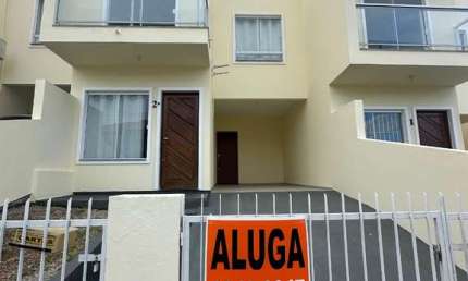 Casa com 2 quartos para alugar na Rua José Agenor da Luz, 15, Real Parque, São José por R$ 2.490