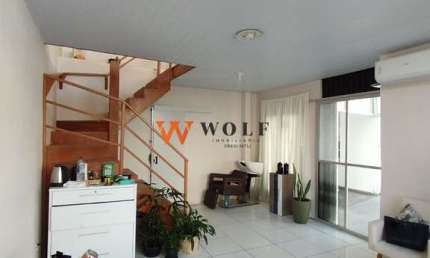 Sala comercial para alugar na Rua Tereza Cristina, 60, Canto, Florianópolis por R$ 5.000
