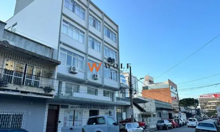 Apartamento com 3 quartos à venda na Rua Bernardino Vaz, 144, Estreito, Florianópolis por R$ 395.000